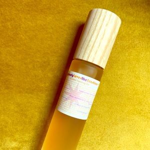 BRAND NEW! Everybody Loves Sunshine - Tanning Oil